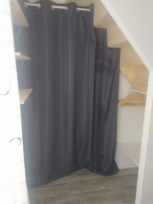 Le Petit Pied A Terre Du Luberon Apartment Merindol Exterior photo